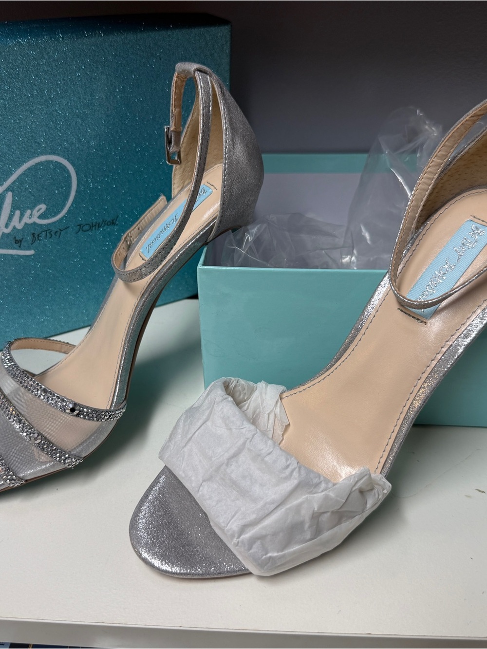 Betsy Johnson Veda Silver Heels Sandal Sz 8.5 US NEW